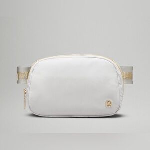Lululemon Everywhere Belt Bag 1L